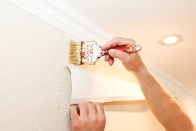 Pose de papier peint à Champlost — revêtements muraux et toiles de verre